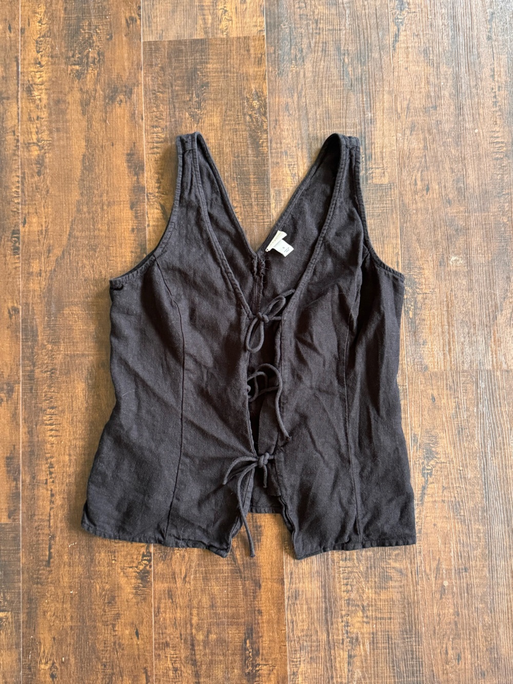 Women's Black Tie-Front Tank Top - V-Neck
